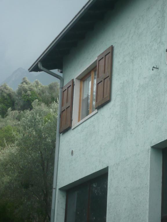 Appartamento Michela Brenzone sul Garda Δωμάτιο φωτογραφία