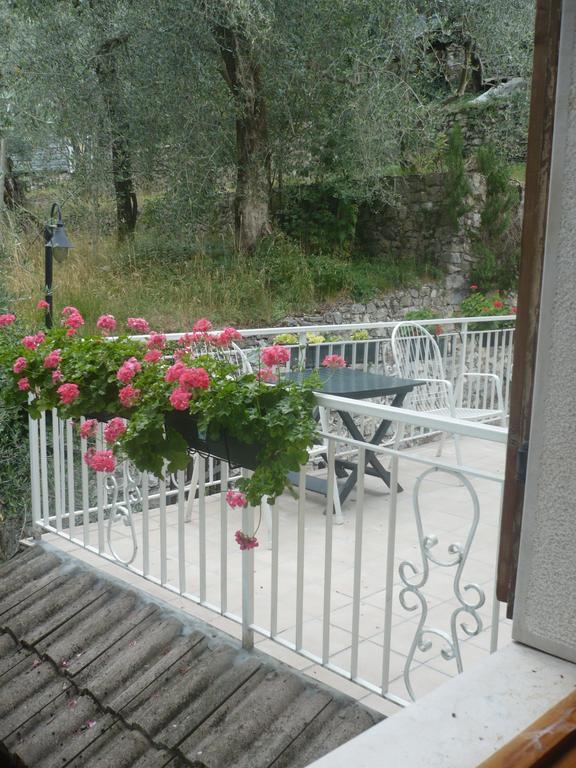 Appartamento Michela Brenzone sul Garda Δωμάτιο φωτογραφία